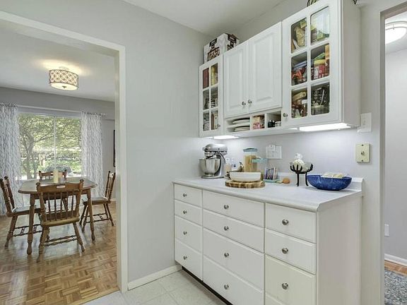 3rd image of 1400 Kenesaw Ave APT 11M