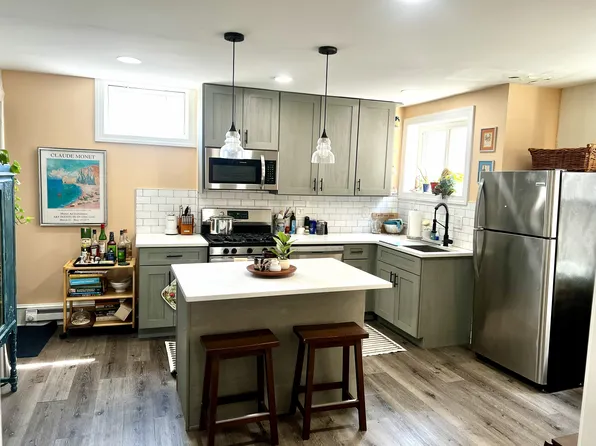 14 W State St #C2, Doylestown, PA 18901