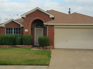 6711 Snapdragon Ln, Arlington, TX 76002