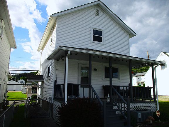 4th image of this home
