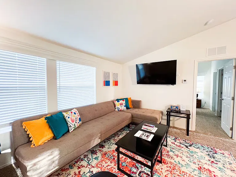 13826 Northcrest Ln — Photo 2