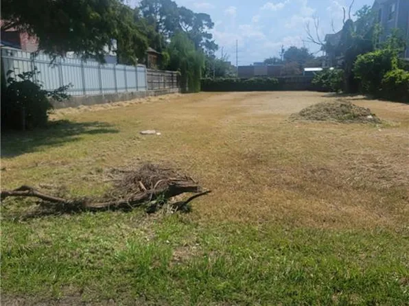 108 Poplar St, Metairie, LA 70005