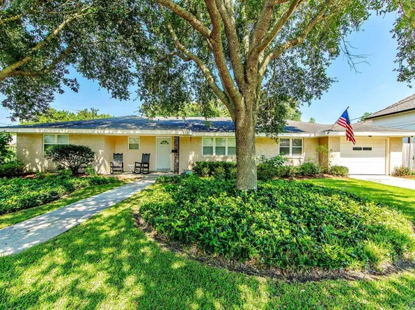 212 Bayou Ln, Thibodaux, LA 70301