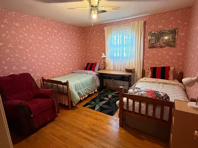 1471 Woodhill Ter — Photo 7