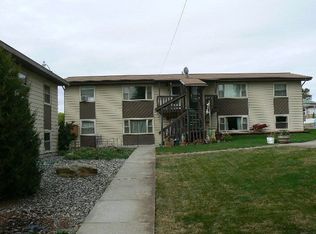 1202 1st St E, Roundup, MT 59072