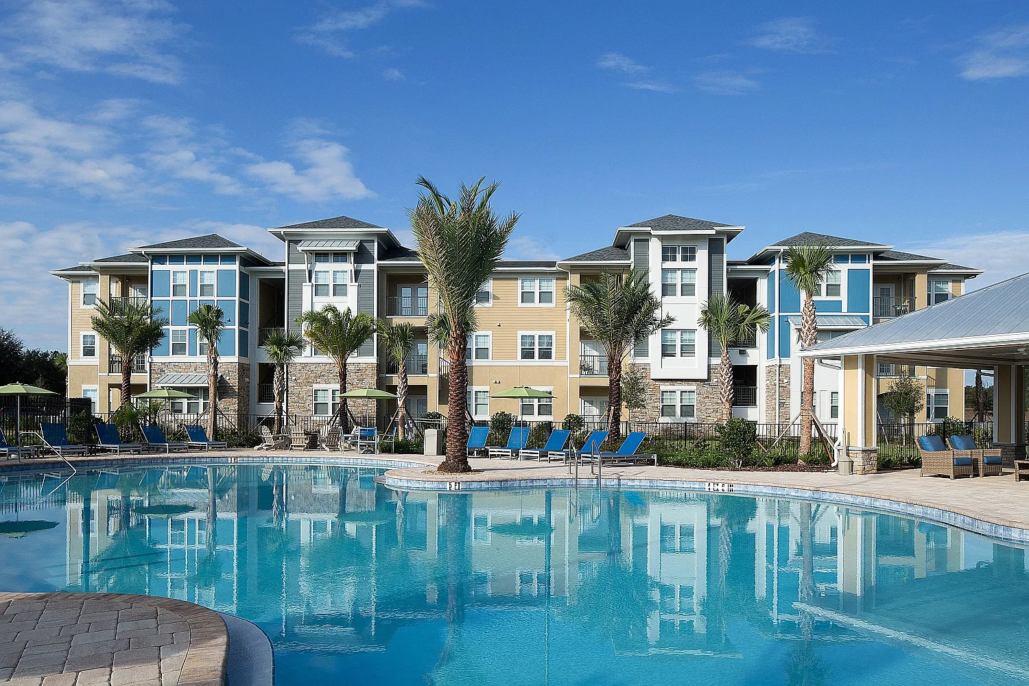 The Oaks at Southlake Commons — Photo 2
