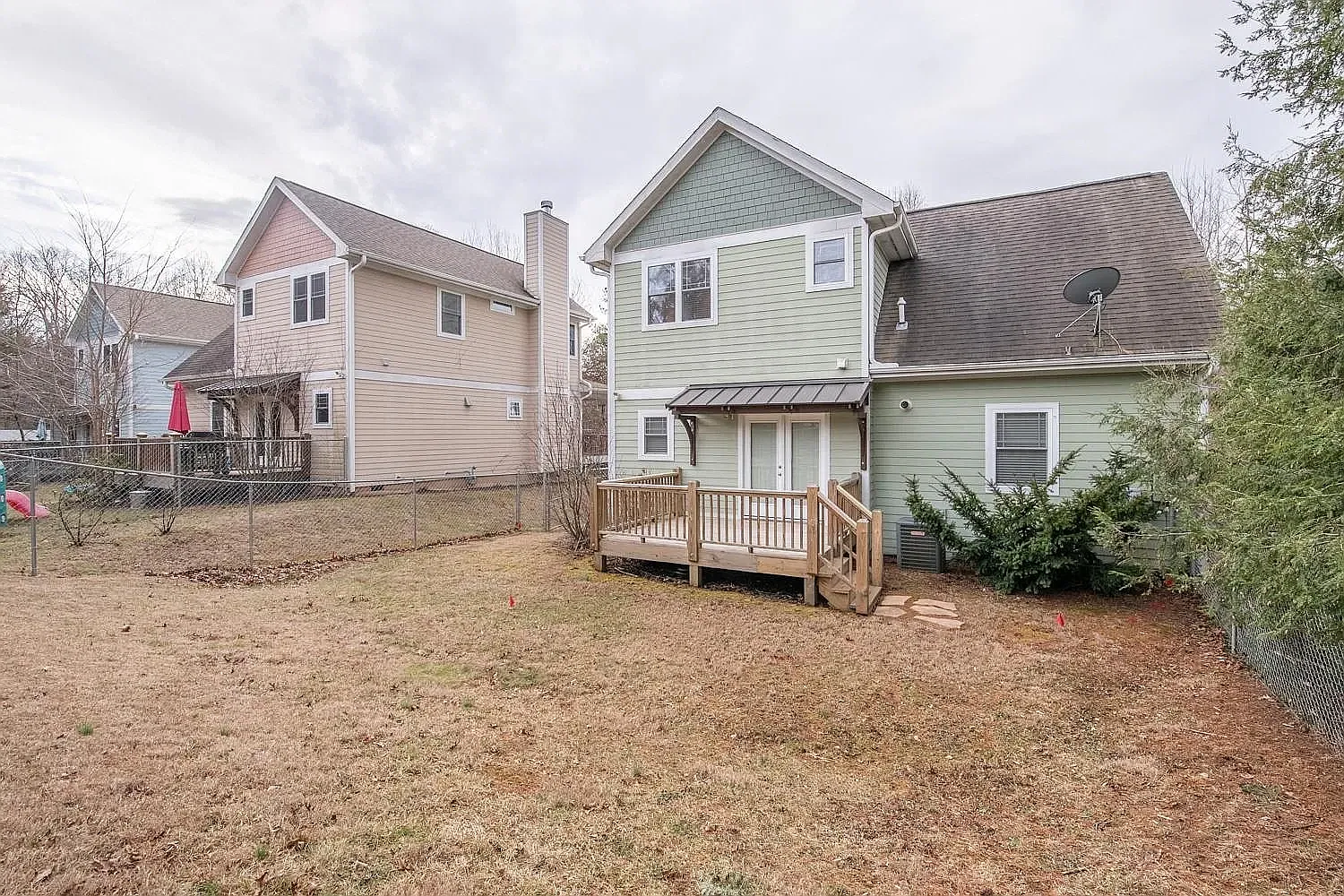 3 bed, 2.5 bath, 1340 sqft, $3,500 — Photo 3