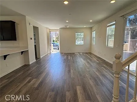 5945 Silveira St — Photo 4