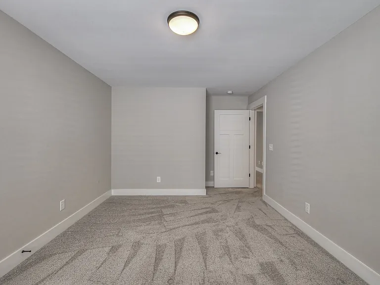3412 Caroline Farms Dr — Photo 36