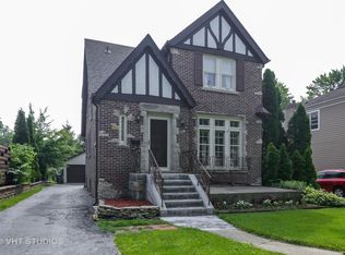 465 S Parkside Ave, Elmhurst, IL 60126