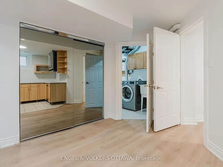1649 Rosebella Ave #B — Photo 31