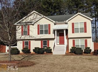 1084 Gage Dr, Winder, GA
