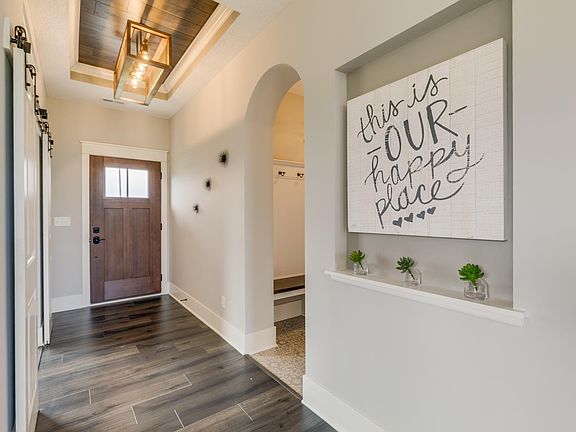 4th image of 3230 Graham St