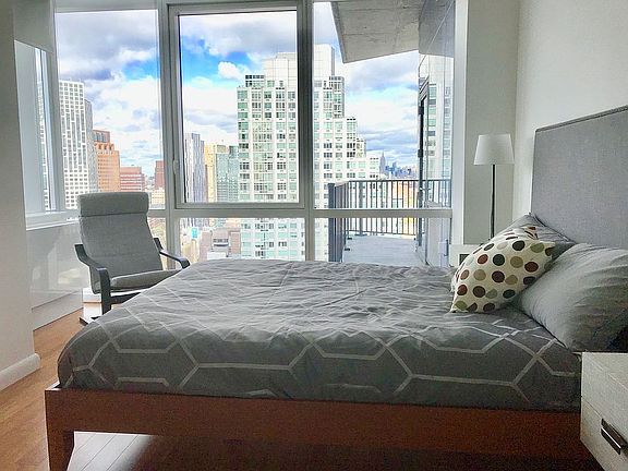 3rd image of 66 Rockwell Pl APT 27A