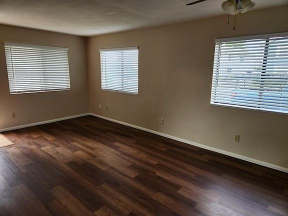 2nd image of 28887 Calle Del Lago APT A