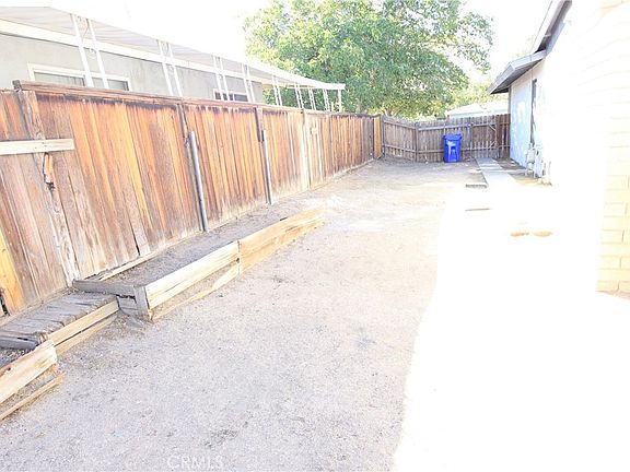 4th image of 16258 Forrest Ave
