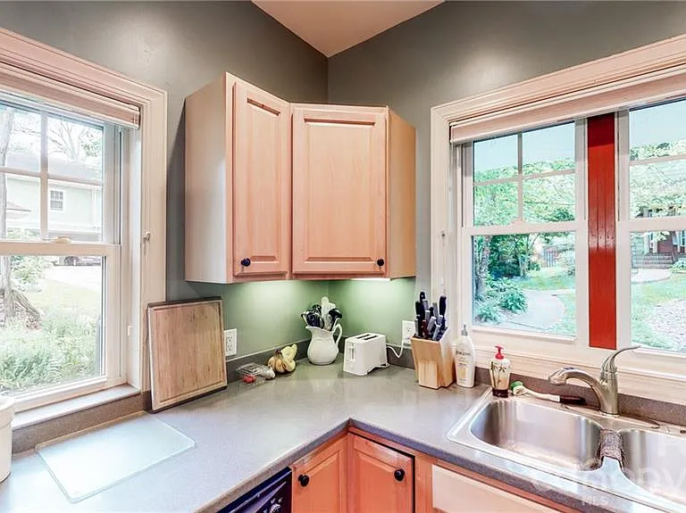 19 Sevan Ct — Photo 15