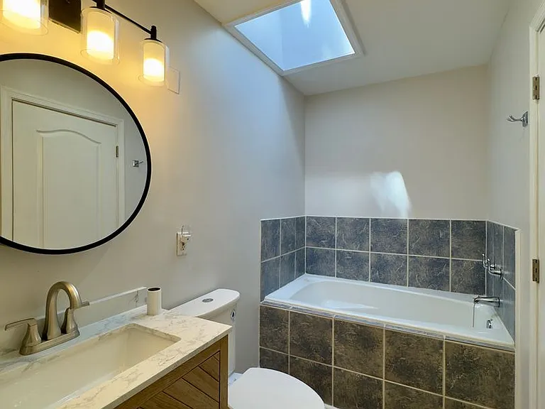 709 Scott St — Photo 22