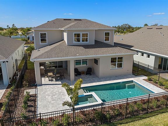 3rd image of 13037 Sandcastle Dr