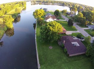 2204 Bluewater Dr, Warsaw, IN