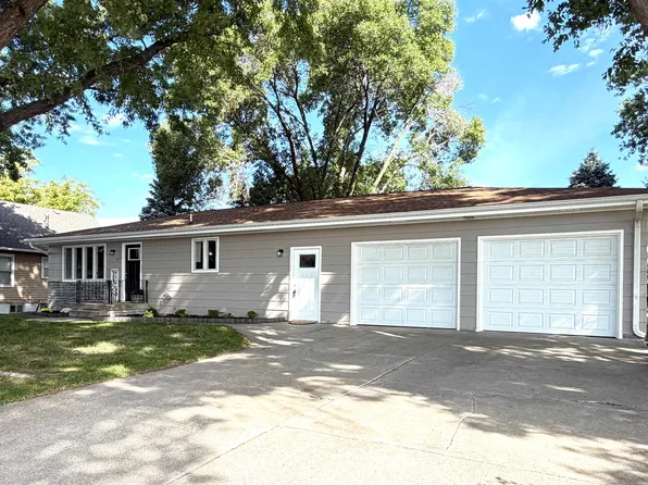 612 Verges Ave, Norfolk, NE 68701