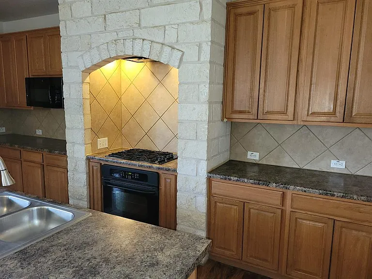 11100 Silo Valley Dr — Photo 14