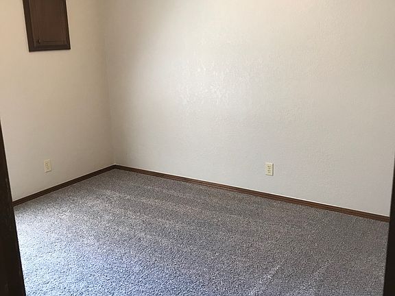 3rd image of 2701 Belknap Ave #2701