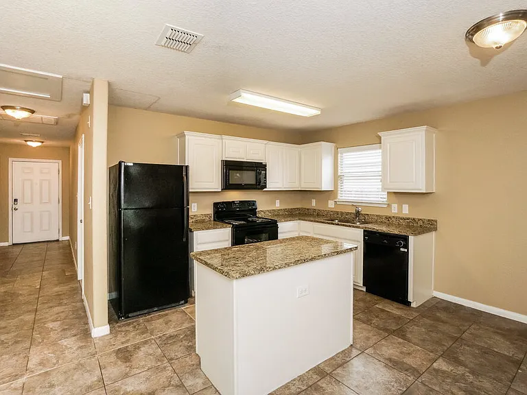 11475 Coral Cyn — Photo 6