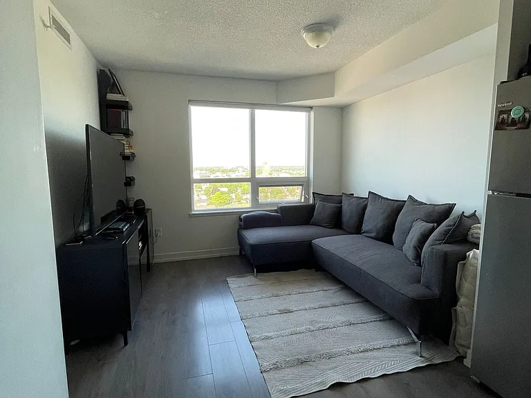 1420 Dupont St #1807 — Photo 4