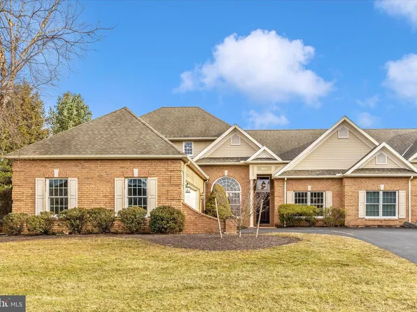 960 Grandon Way, Mechanicsburg, PA 17050