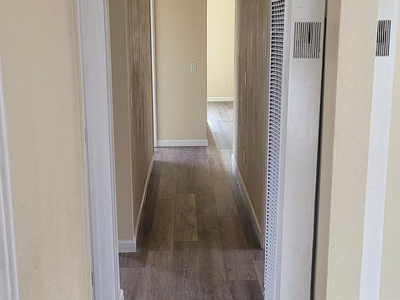 3rd image of 613 Garrett Ave