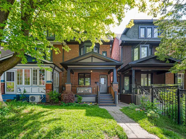 213 Laughton Ave, Toronto, ON M6N 2X7