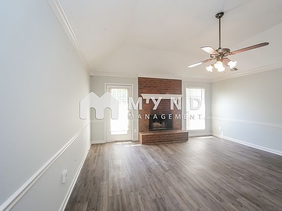 3rd image of 681 Eaglewood Dr