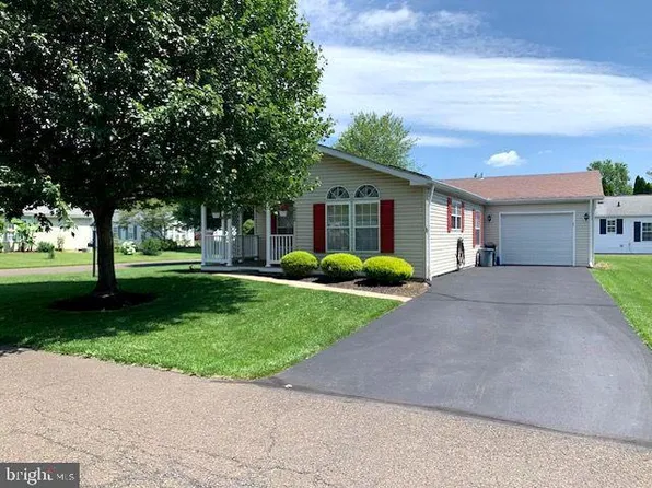 212 Dove Ct, New Hope, PA 18938