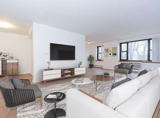 35 Stewart Pl APT 205, Mount Kisco, NY