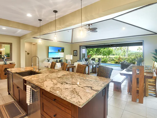 78-110 Holuakai St, Kailua Kona, HI 96740