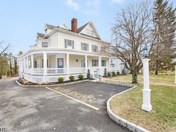 15 Madison Ave, Madison, NJ 07940