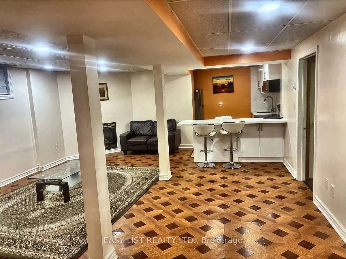 2 bed, $2,100 — Photo 2