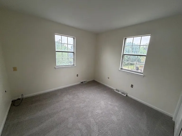 2012 Hale Ct — Photo 15