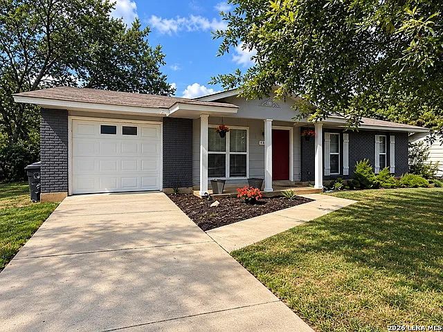 4301 Sun Vista Ln