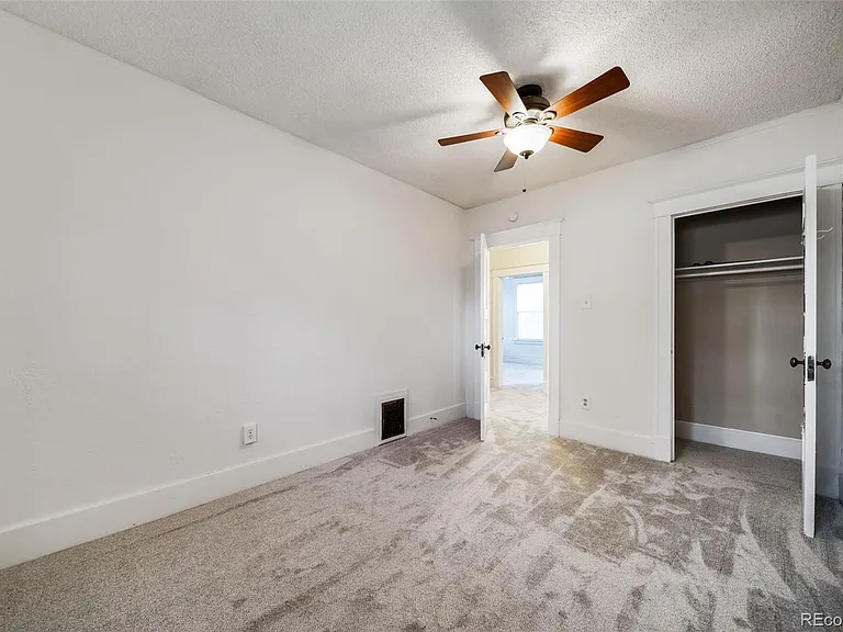 1214 E 10th Ave — Photo 32