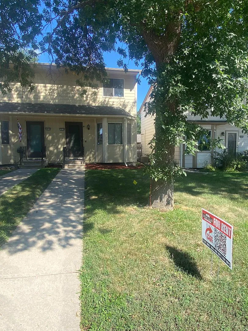 1914 S Cliff Ave - 1914 s cliff ave — Photo 2
