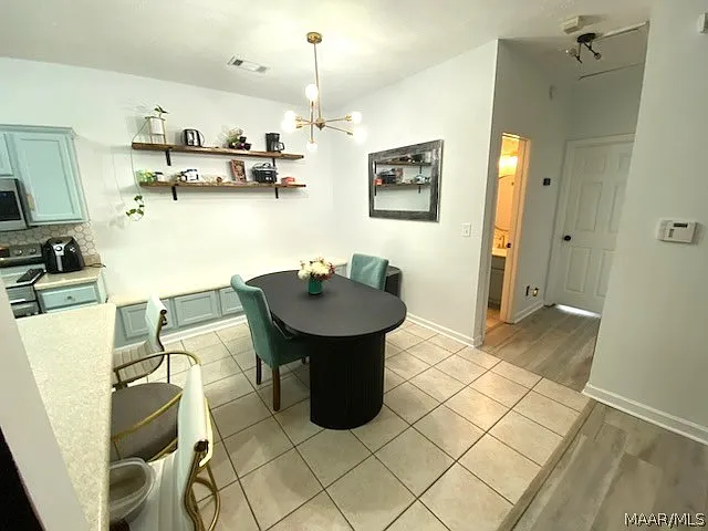 6963 Sandfield Dr — Photo 5