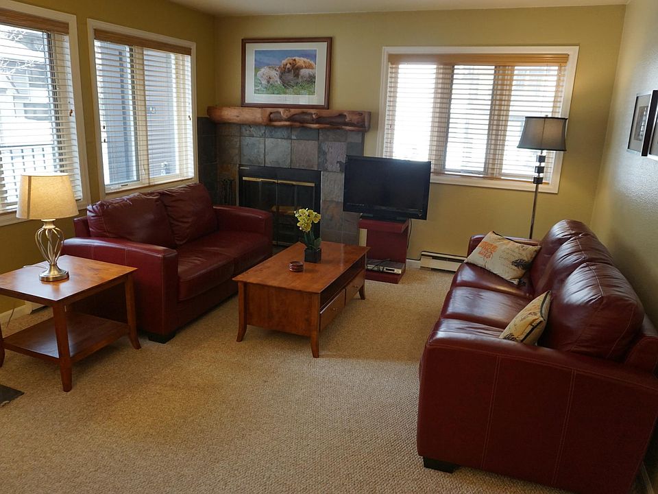 Living room.