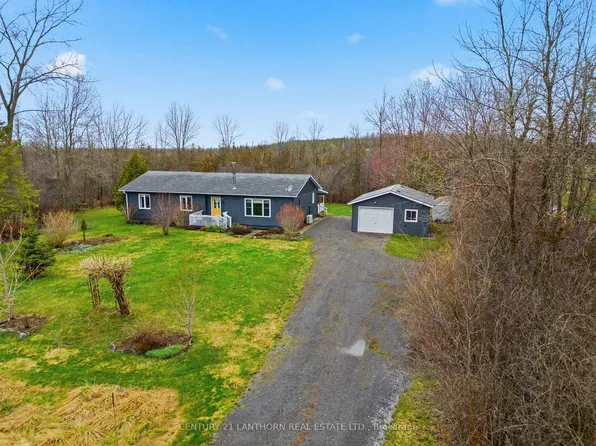 2494 Salem Rd, Prince Edward County, ON K0K 1T0