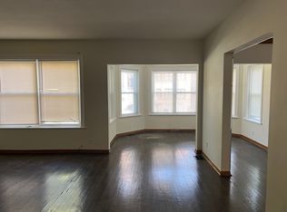 6710 S Paxton Ave APT 1, Chicago, IL 60649