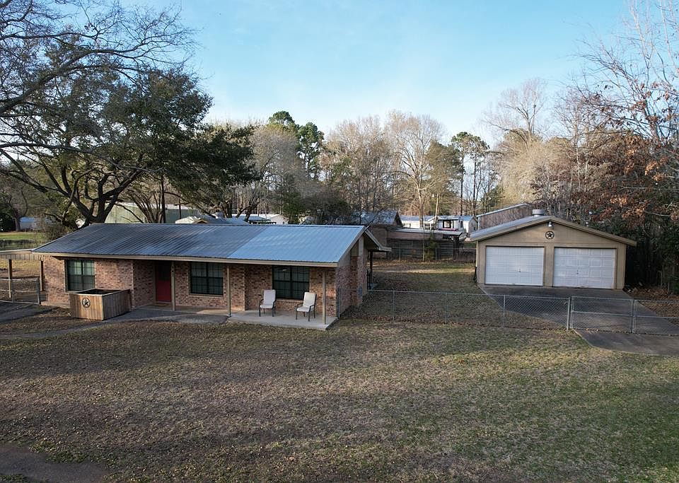 447 Persimmon St, Zavalla, TX 75980 Zillow