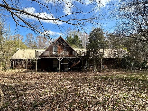 4th image of 2261 Askew Ferry Rd