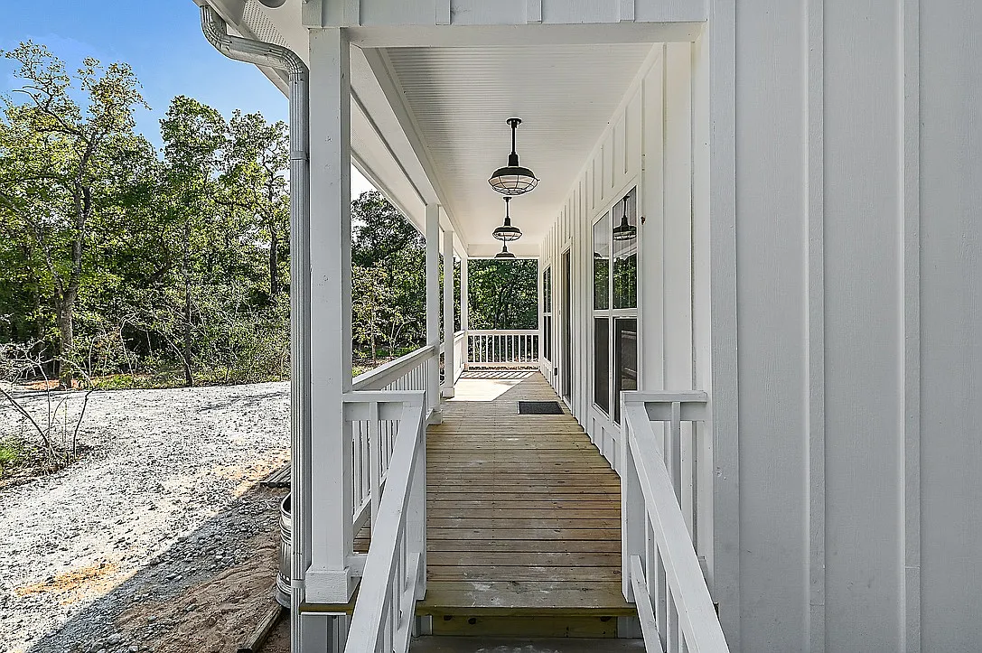 Building Photo - 311 Sweet Pea Ln
