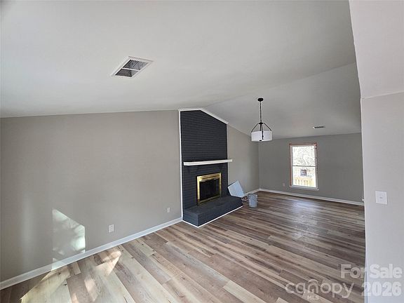 4th image of 6608 Wagon Oak Rd